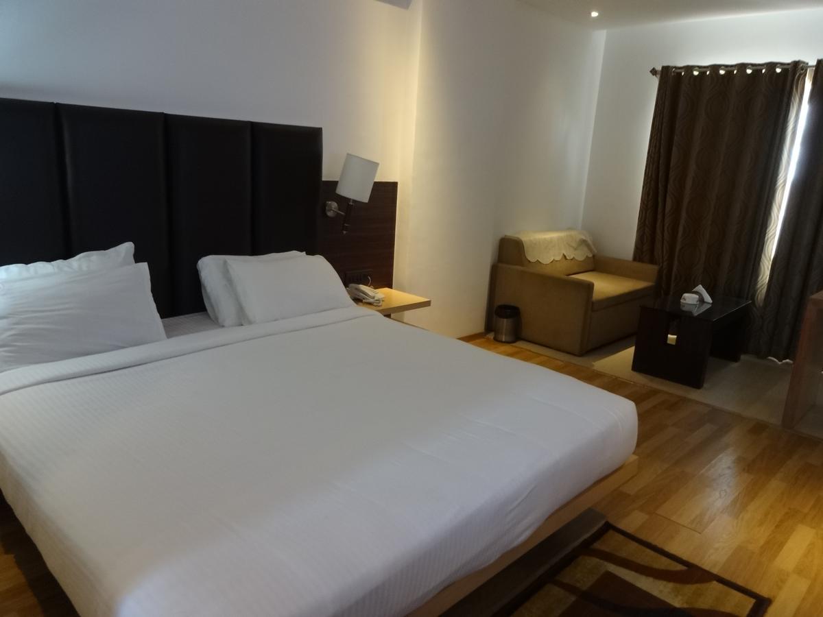 Sea Queen Hotel كاليكوت المظهر الخارجي الصورة