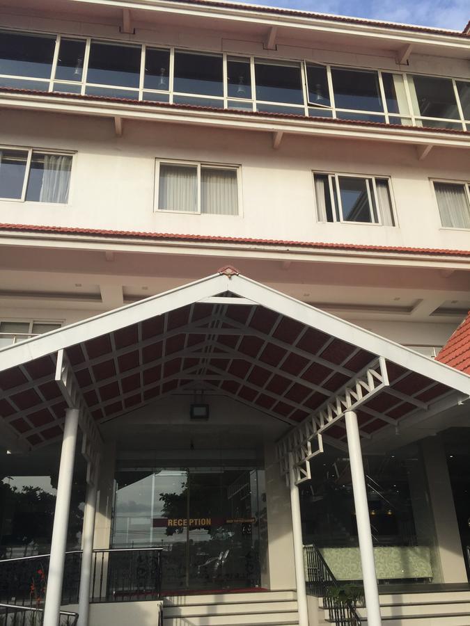 Sea Queen Hotel كاليكوت المظهر الخارجي الصورة