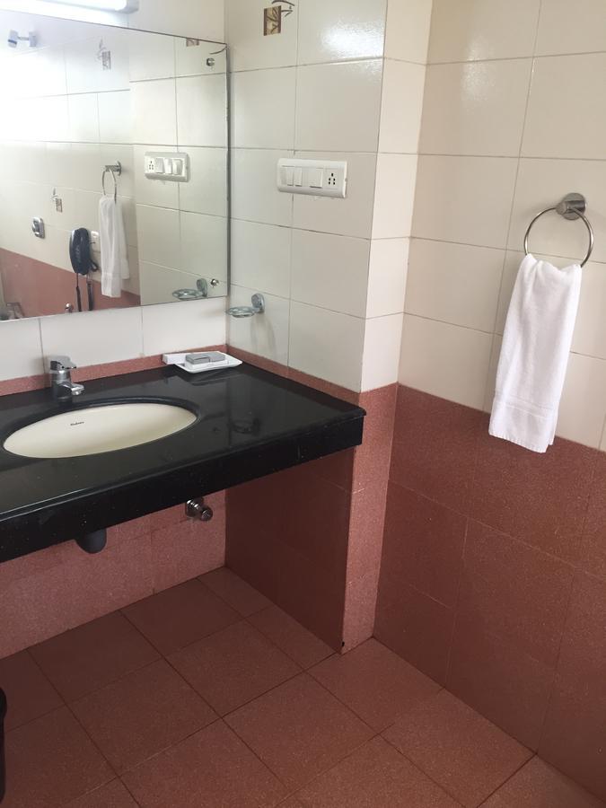 Sea Queen Hotel كاليكوت المظهر الخارجي الصورة